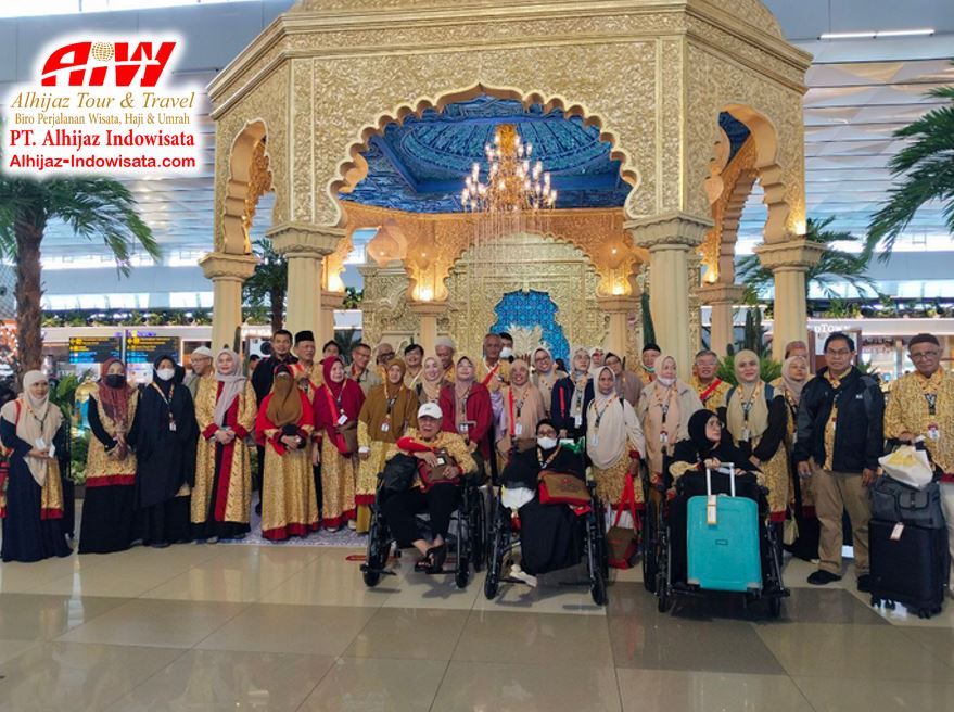 UMROH JULI MUSIM APA